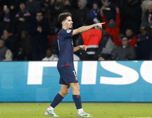 对于现代足 对于现代足