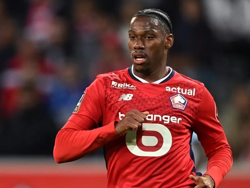 他在右中卫 他在右中卫